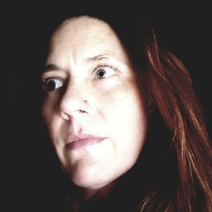 Meet your Posher, Lora